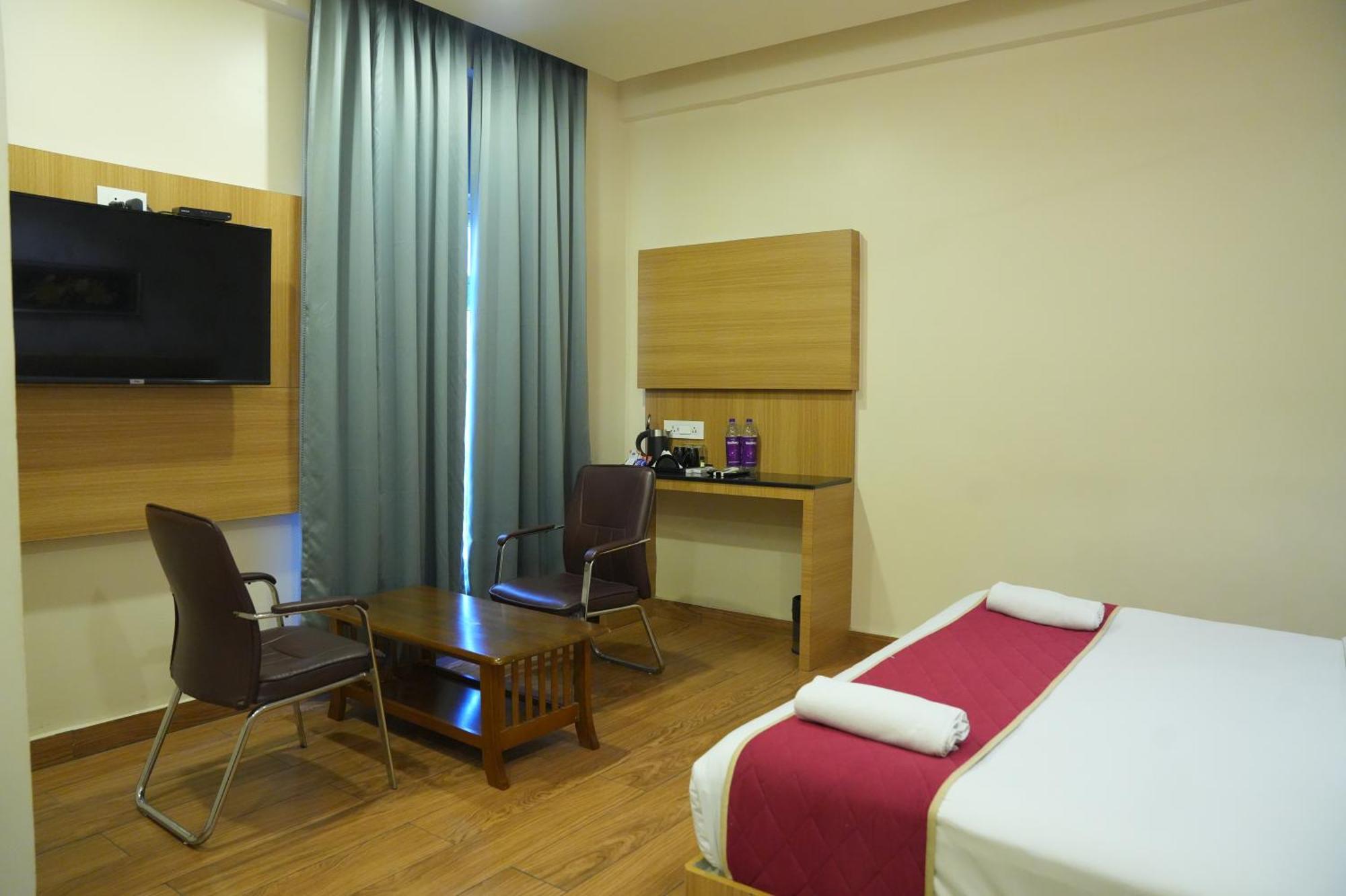 Kvp Golden Inn Tirupati Exterior photo